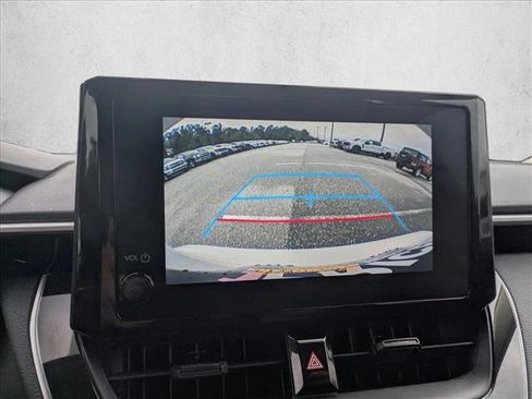 Used 2025 Toyota Corolla LE image 13