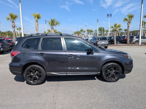 Used 2018 Subaru Forester 2.5i Premium image 3