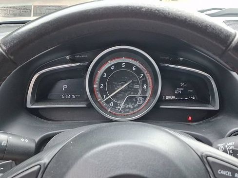 Used 2014 MAZDA MAZDA3 s Grand Touring FWD image 23