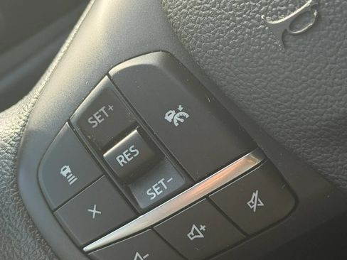 Used 2020 Ford Escape SE FWD image 15