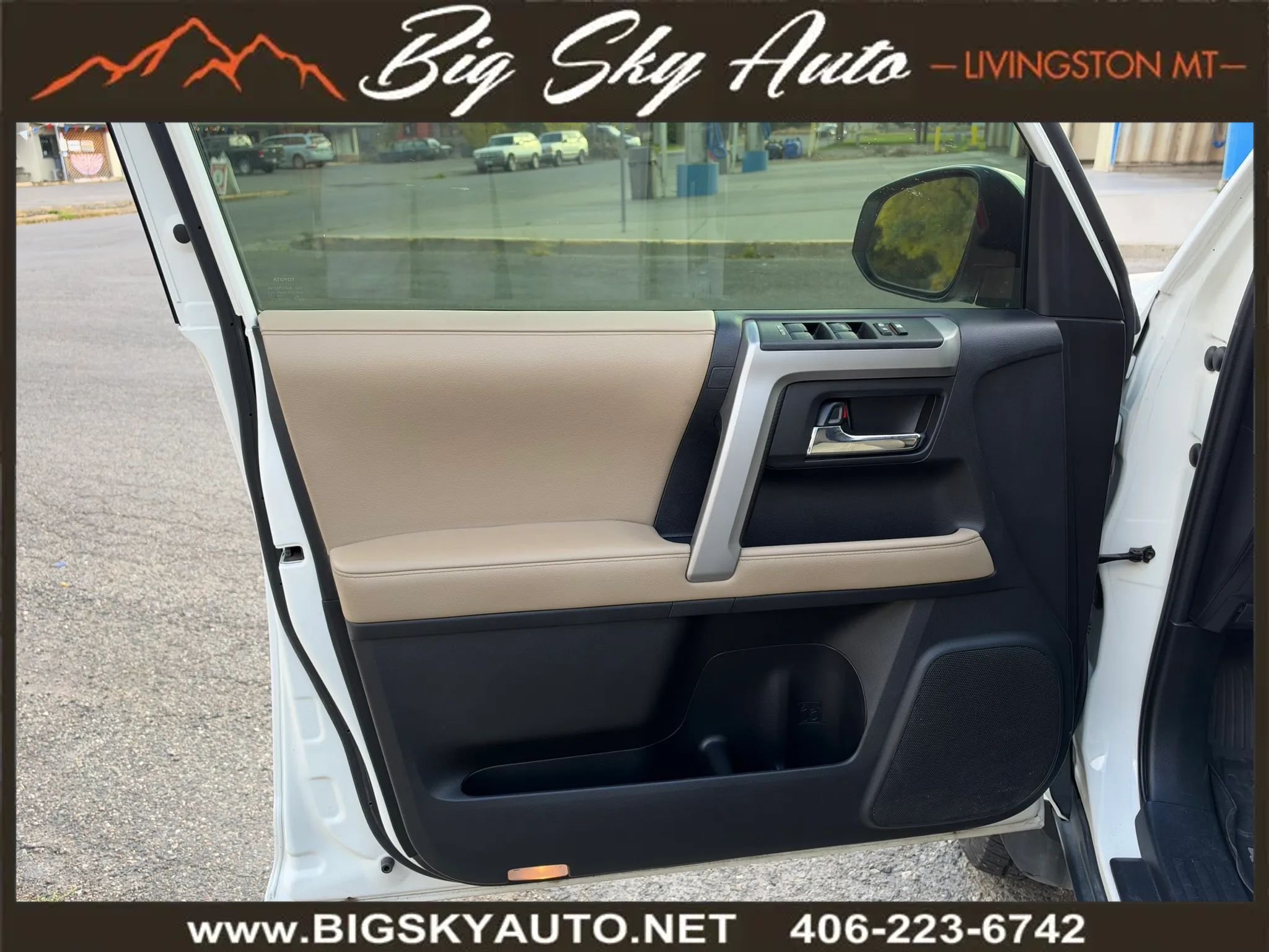 Used 2023 Toyota 4Runner SR5 Premium AWD/4WD image 10