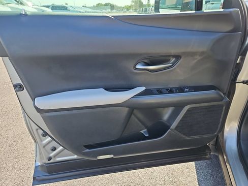 Used 2020 Lexus UX 200 w/ Accessory Package 2 FWD image 23
