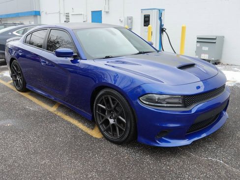 Used 2019 Dodge Charger R/T w/ Daytona Edition Group image 2