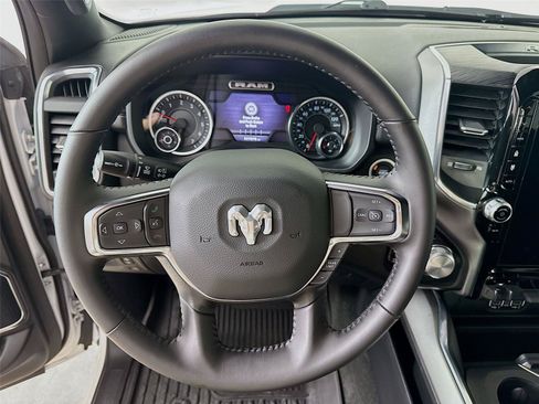 Used 2024 RAM 1500 Laramie AWD/4WD image 18