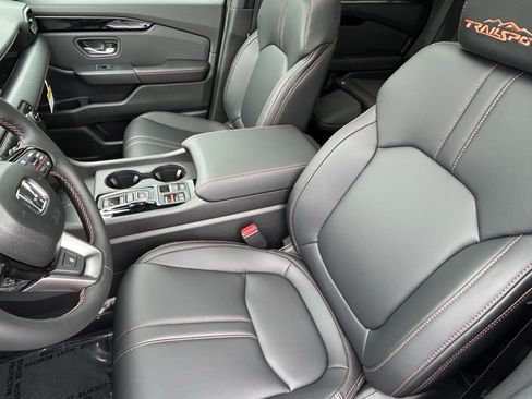 New 2026 Honda Pilot TrailSport image 13