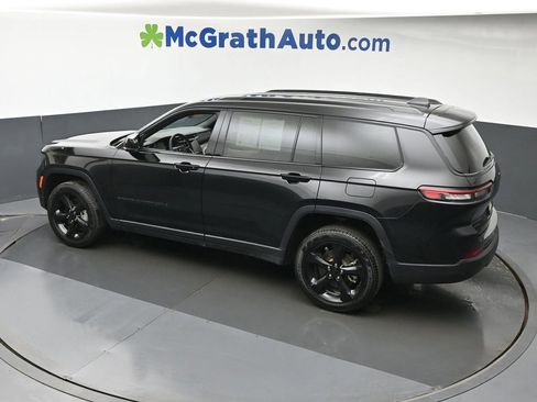 Used 2025 Jeep Grand Cherokee L Limited w/ Black Appearance Package AWD/4WD image 24