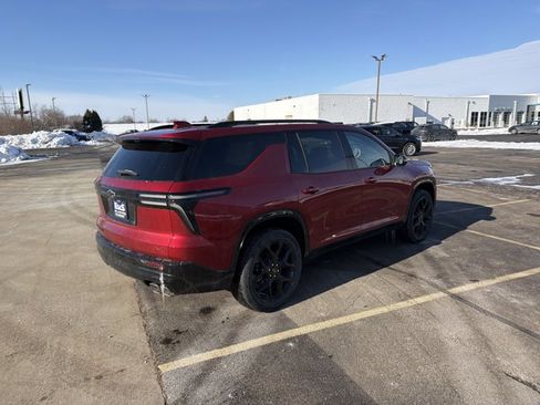 New 2026 Chevrolet Traverse RS w/ LPO, Floor Liner Package image 5