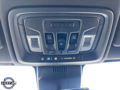 Certified 2022 GMC Sierra 1500 AT4 w/ AT4 Premium Package image 25