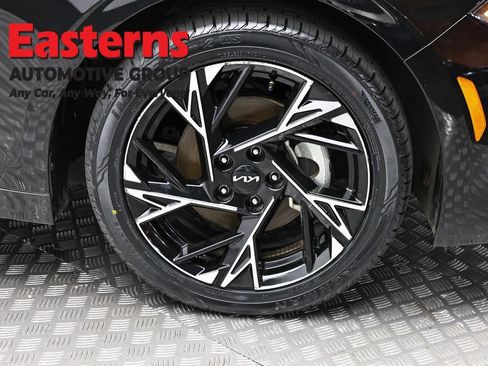 Used 2025 Kia K5 GT-Line w/ GT-Line Premium Package AWD/4WD image 33