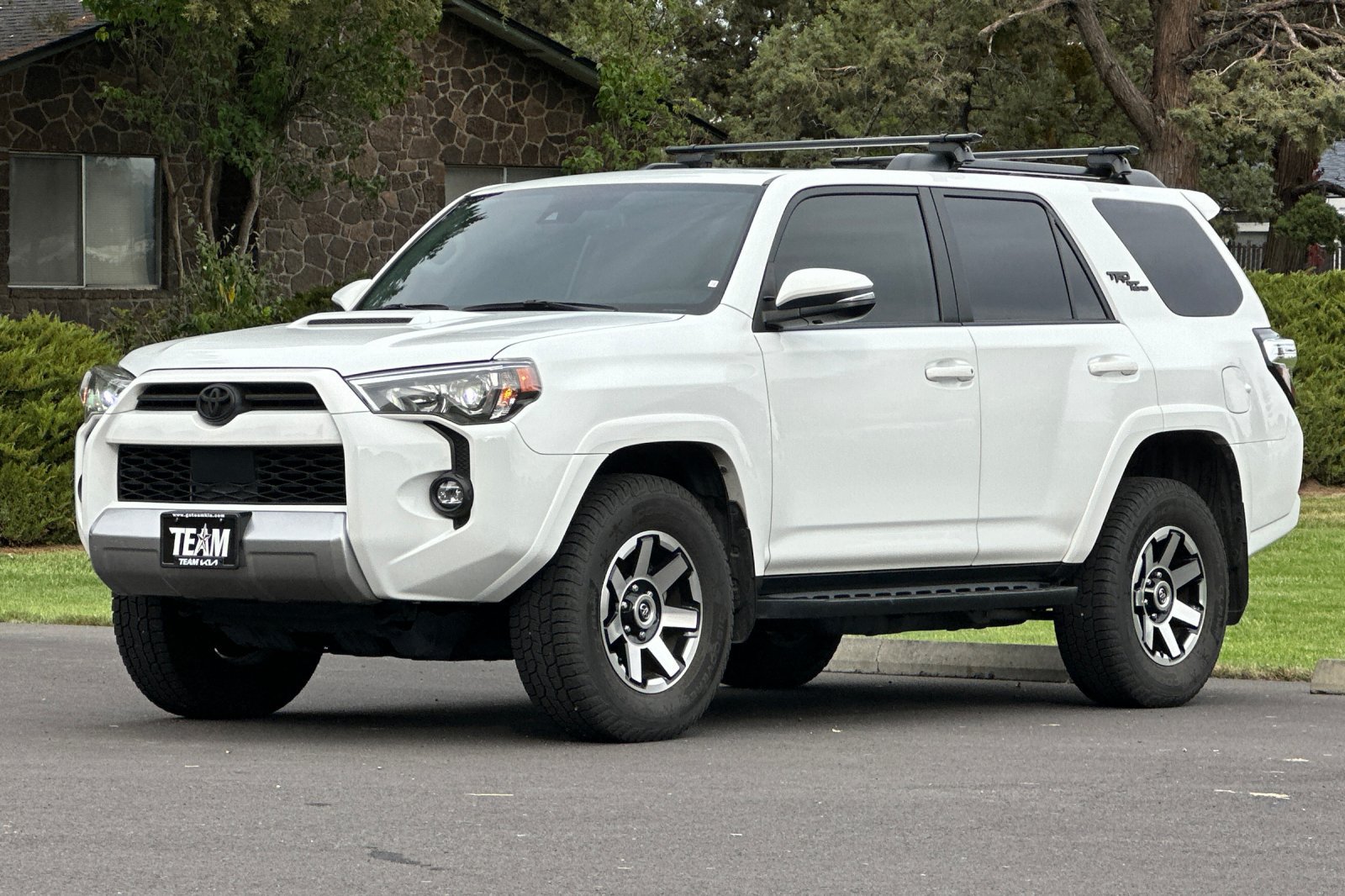 Used 2023 Toyota 4Runner TRD Off-Road Premium w/ Moonroof Package AWD/4WD image 8