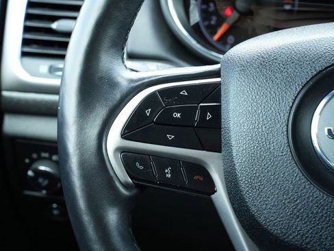 Used 2018 Jeep Grand Cherokee Altitude image 7