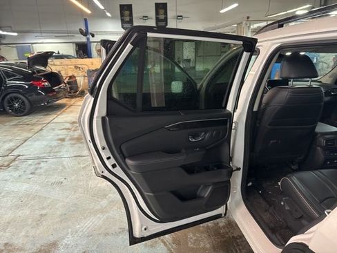 Certified 2023 Honda Pilot Elite image 13