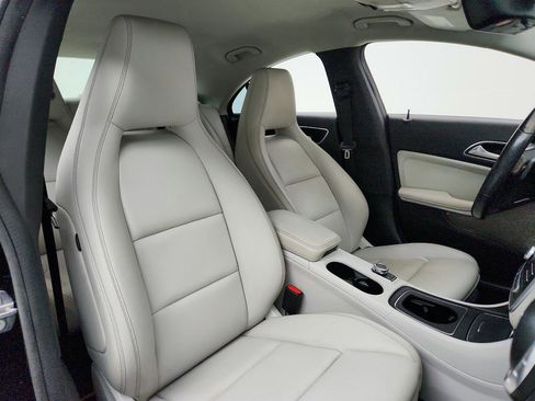 Used 2019 Mercedes-Benz CLA 250 image 25
