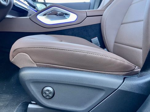 Certified 2025 Mercedes-Benz GLE 450e 4MATIC image 15