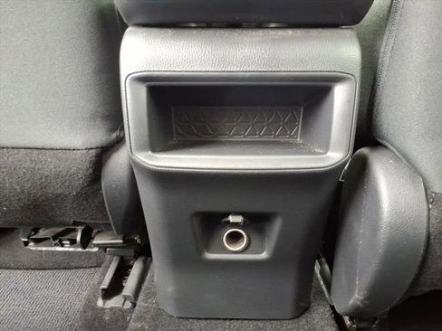 Used 2019 Toyota RAV4 LE w/ Carpet Mat Package image 15