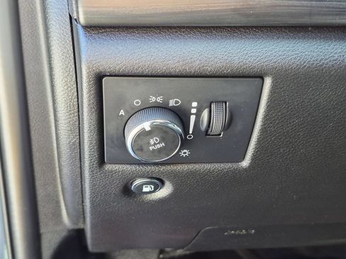 Used 2021 Jeep Grand Cherokee Laredo X AWD/4WD image 15