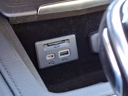 Used 2020 Cadillac XT4 Premium Luxury w/ Technology Package image 18