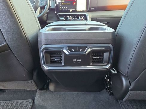 Used 2025 GMC Sierra 3500 Denali w/ Denali Reserve Package image 31