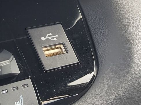 Used 2024 Toyota Tundra Platinum image 22