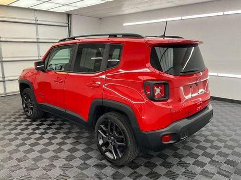 Used 2022 Jeep Renegade Latitude w/ Convenience Group AWD/4WD image 20