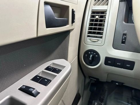 Used 2011 Ford Escape XLT w/ 203A Rapid Spec Order Code image 19