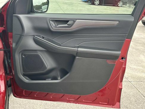 Used 2025 Ford Escape Active w/ Tech Pack #1 FWD image 14