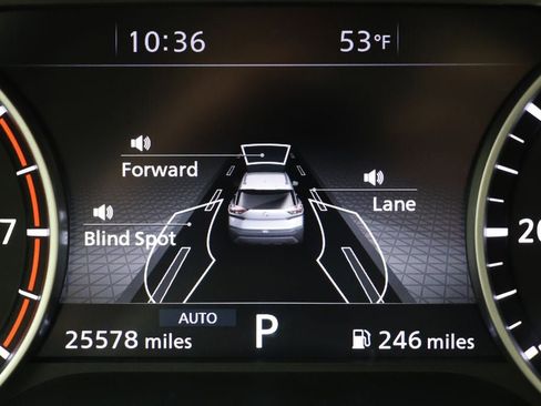 Used 2023 Nissan Rogue SL w/ SL Premium Package image 17