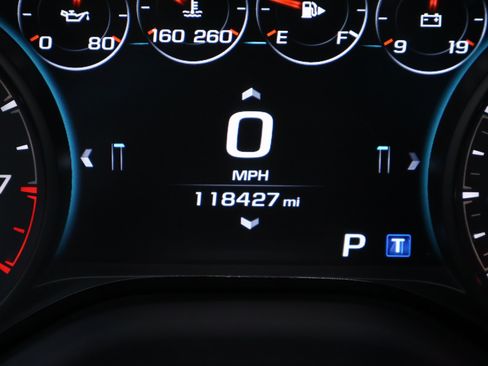 Used 2016 Chevrolet Camaro LT RWD image 3