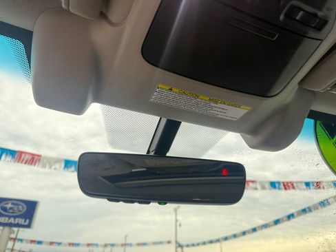 Used 2022 Subaru Outback Limited image 19