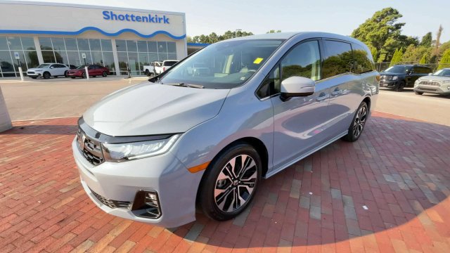 Certified 2025 Honda Odyssey Elite image 5