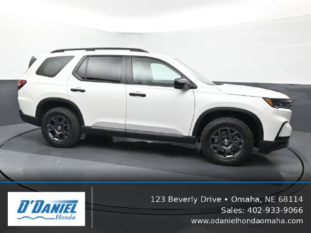 Used 2024 Honda Pilot TrailSport image 7