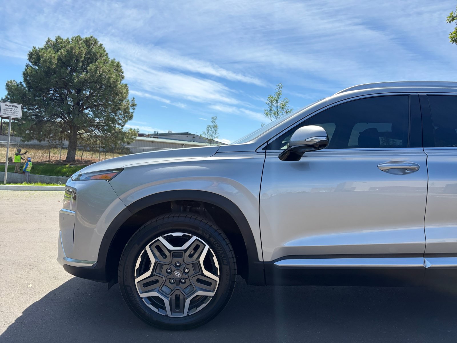 Used 2023 Hyundai Santa Fe Limited AWD/4WD image 10