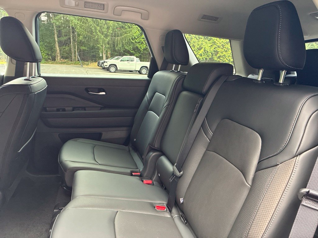 New 2026 Nissan Pathfinder SL AWD/4WD image 25