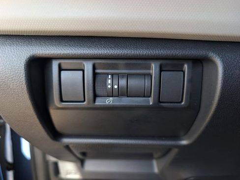 Used 2025 Subaru Forester image 30