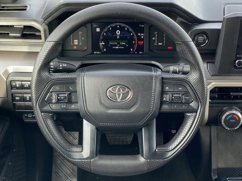 Certified 2024 Toyota Tacoma SR5 image 17