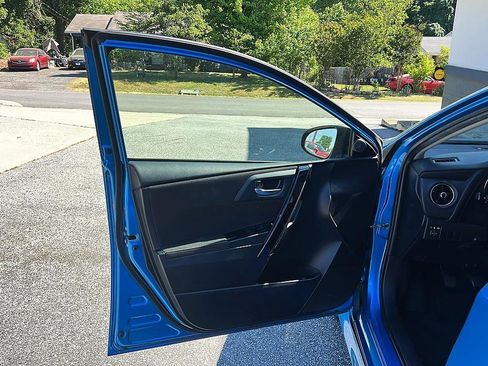 Used 2016 Scion iM image 26