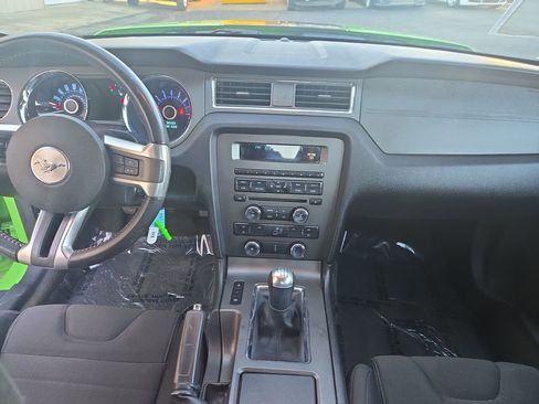 Used 2013 Ford Mustang Coupe w/ V6 Performance Pkg image 14