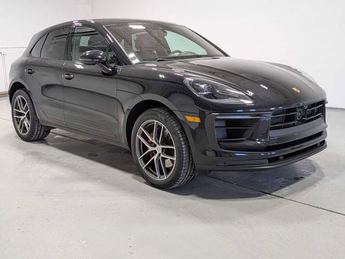 Used 2023 Porsche Macan S image 6