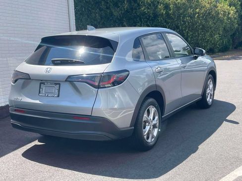 Used 2024 Honda HR-V LX image 5