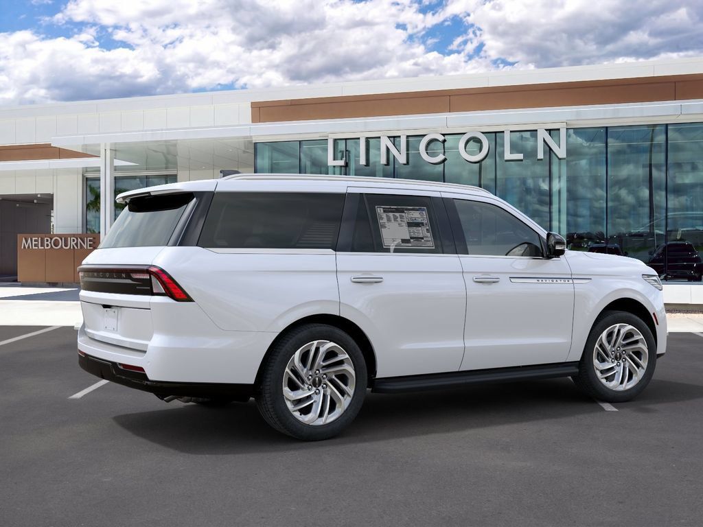 New 2027 Lincoln Navigator Premiere AWD/4WD image 6