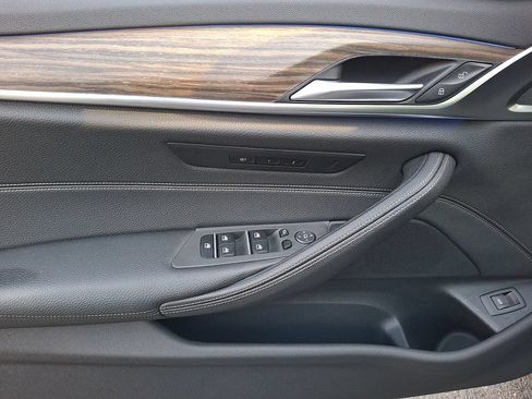 Used 2019 BMW 540i xDrive w/ Premium Package AWD/4WD image 8