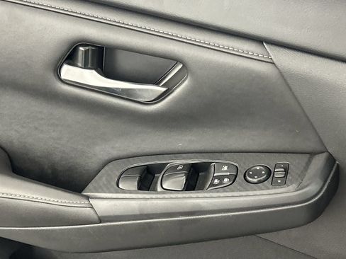 Used 2024 Nissan Sentra SV w/ Trunk Package FWD image 18