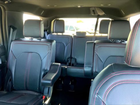 Used 2023 Ford Expedition Limited AWD/4WD image 34
