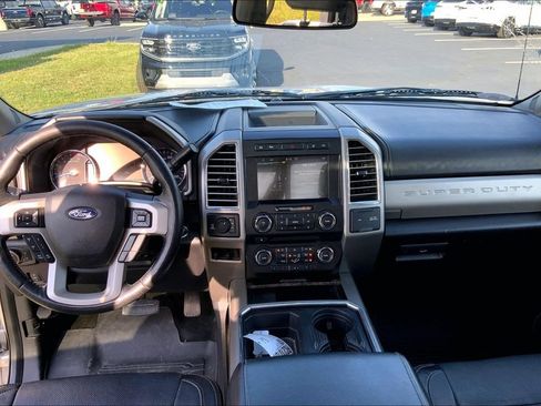 Used 2017 Ford F350 Lariat w/ Lariat Ultimate Package AWD/4WD image 10