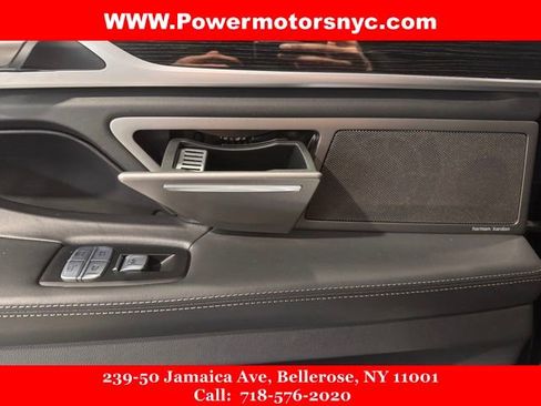 Used 2020 BMW 740i w/ M Sport Package image 40