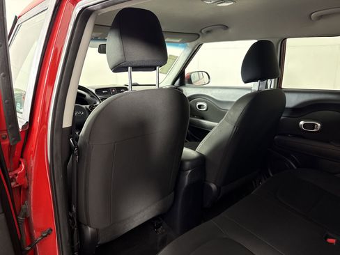 Used 2019 Kia Soul w/ Convenience Package image 28