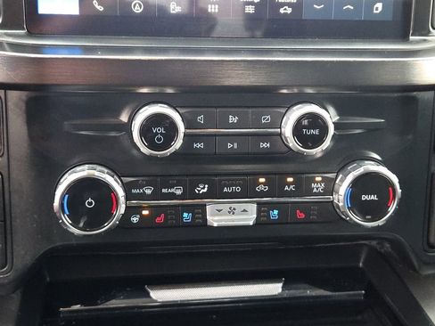 Used 2023 Ford F350 Lariat w/ Chrome Package image 22