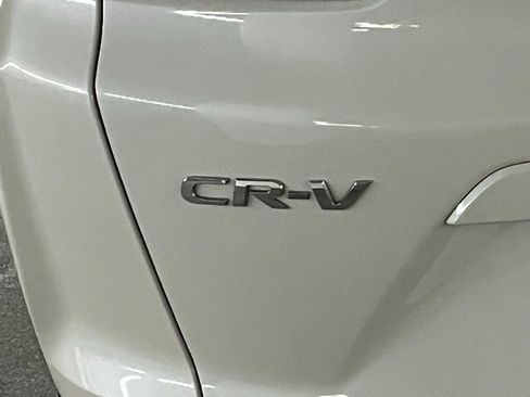 Used 2018 Honda CR-V Touring image 34