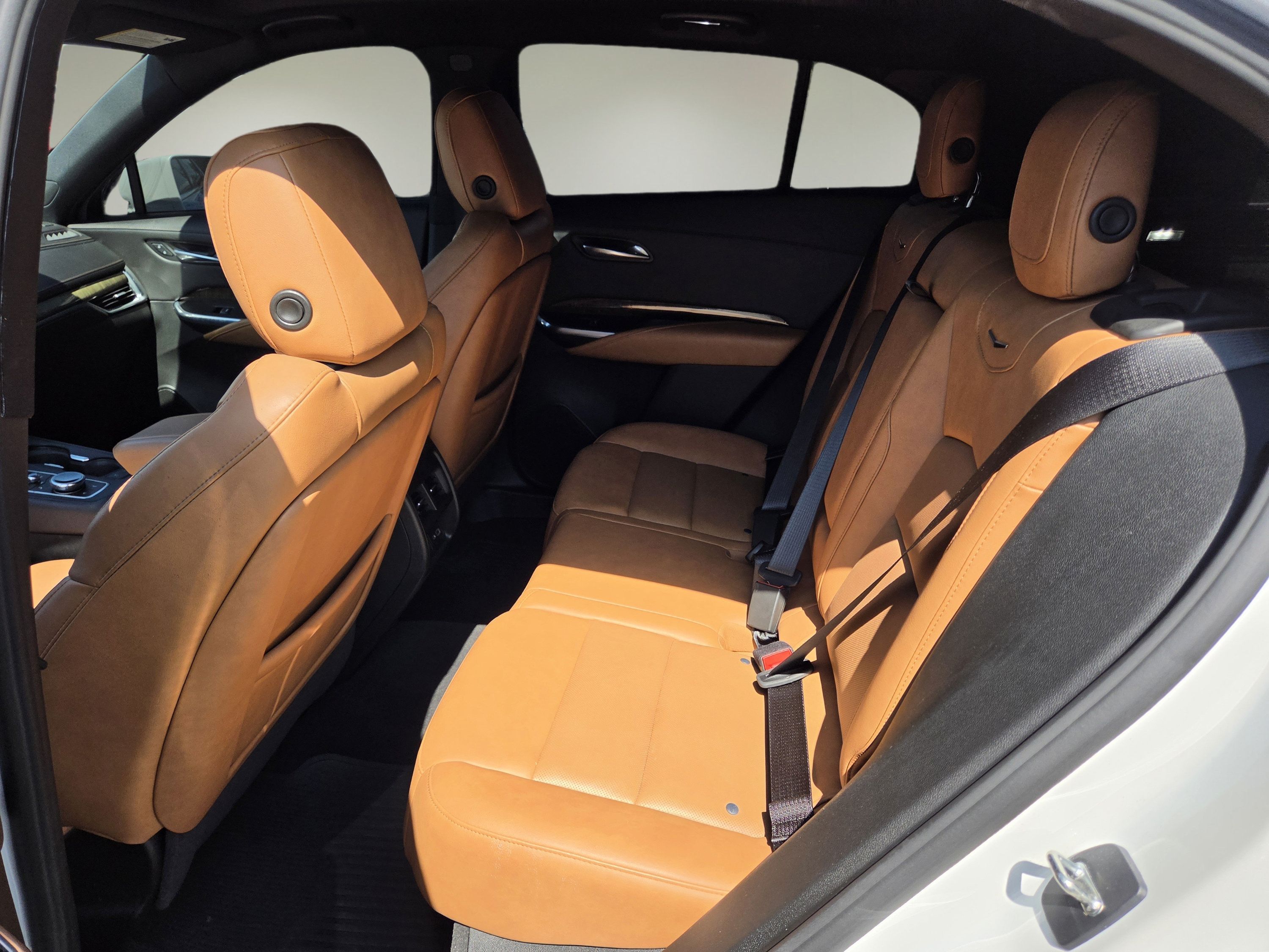 Used 2021 Cadillac XT4 Premium Luxury FWD image 11