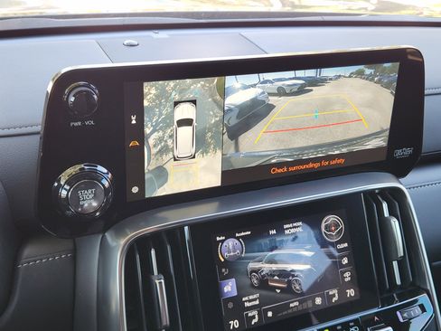 New 2025 Lexus LX 600 4WD w/ Luxury Package image 12